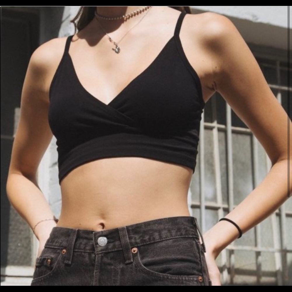 Black amara cropped tank